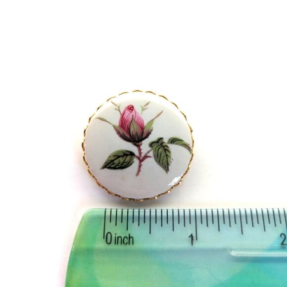 Vintage Romantic Ceramic Painted Rosebud Cameo Cottagecore Brooch - Picture 3 of 4